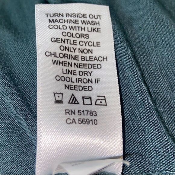 24/7 Maurices Women’s Top size S - Picture 9 of 9